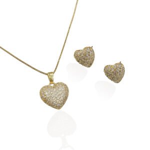 Conjunto Coração Cravejado - Semijoias com banho no ouro 18K
