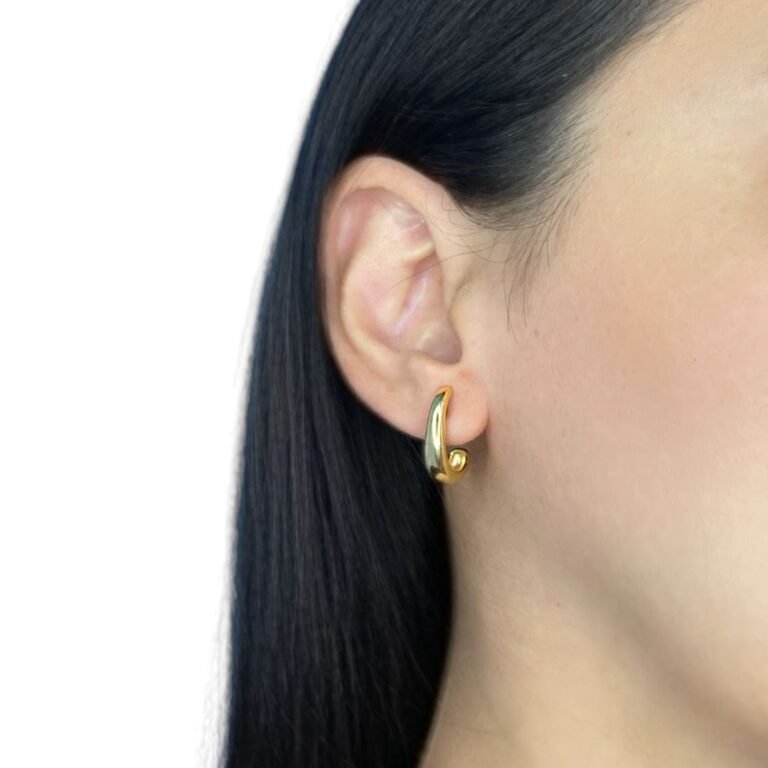 Brinco Ear Hook Maciço- Semijoias no ouro 18K