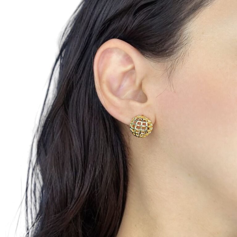 Brinco Globo Detalhado - Semijoias no ouro 18K